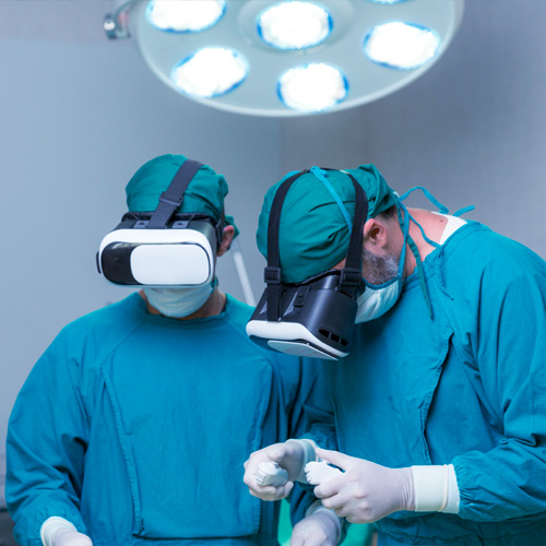 Surgery with immersive technologies integrating QoD Mobile API.