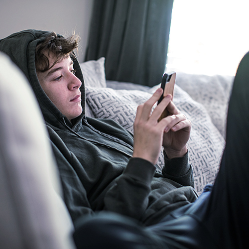 Estimativa de idade para experiências digitais mais seguras